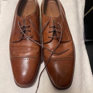 Johnston & Murphy dress shoes size 10.5